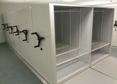 Мобильные стеллажи для хранения одежды