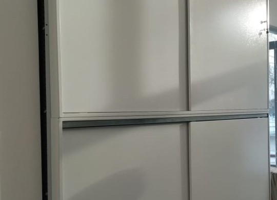 Двери - купе  с замками